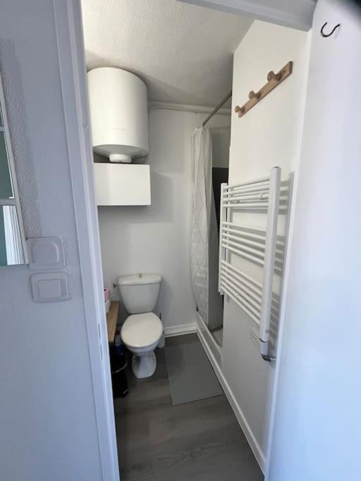 Studio Vue Mer Avec Piscine Et Terrain De Tennis Sausset-les-Pins Esterno foto