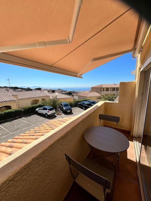 Studio Vue Mer Avec Piscine Et Terrain De Tennis Sausset-les-Pins Esterno foto